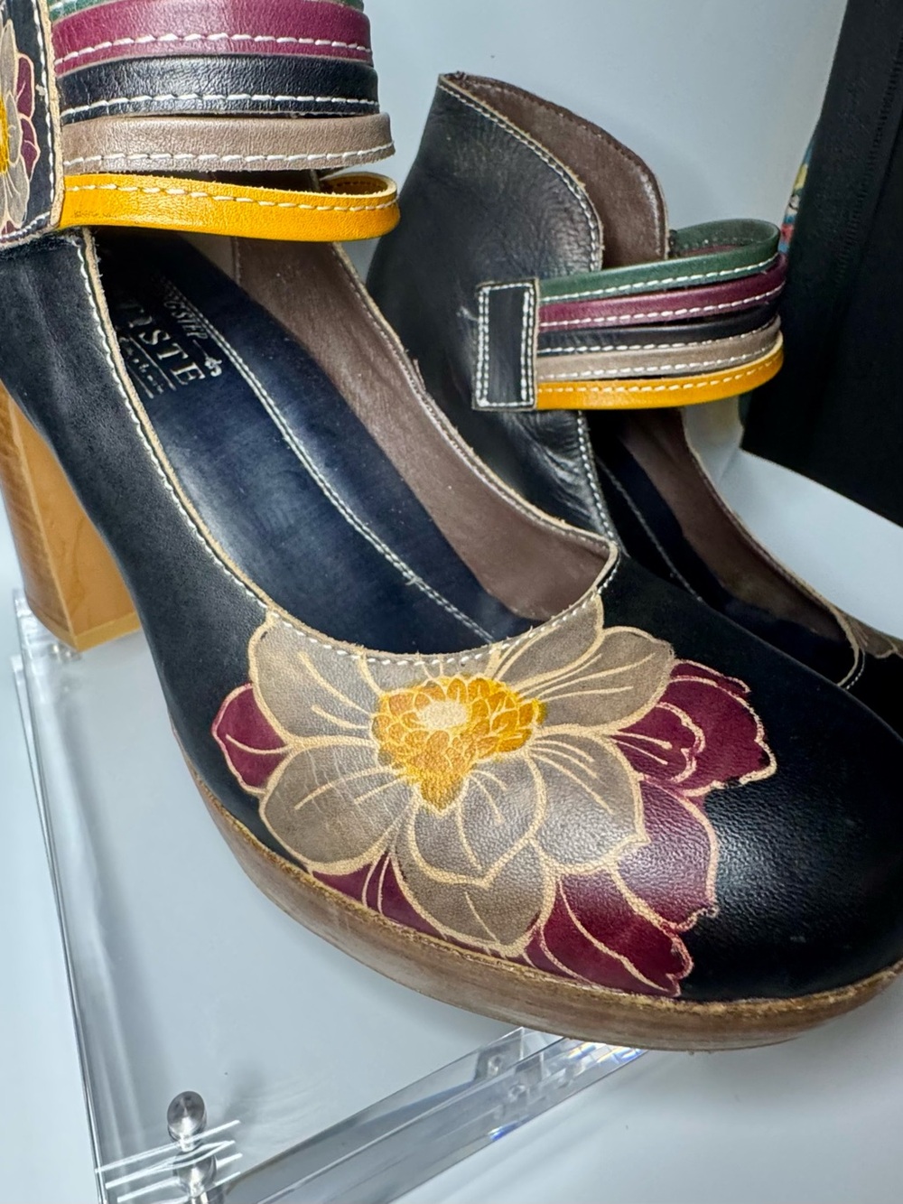 L’Artiste Toolie Floral Leather Mary Jane Heels EU 41 / US 9.5-10. - Picture 8 of 10